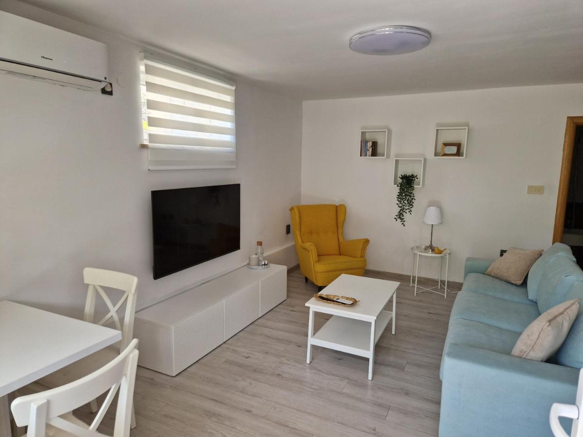 Apartman Jurjevic 克尔克 外观 照片